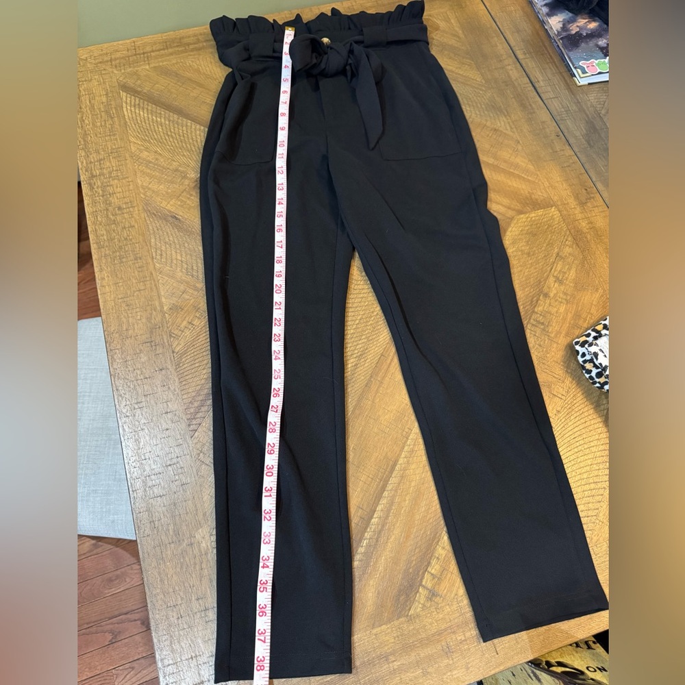 SHEIN Black Ankle Paper Bag Pants with Pockets Featuring Belt With Bow Detail - Picture 7 of 10